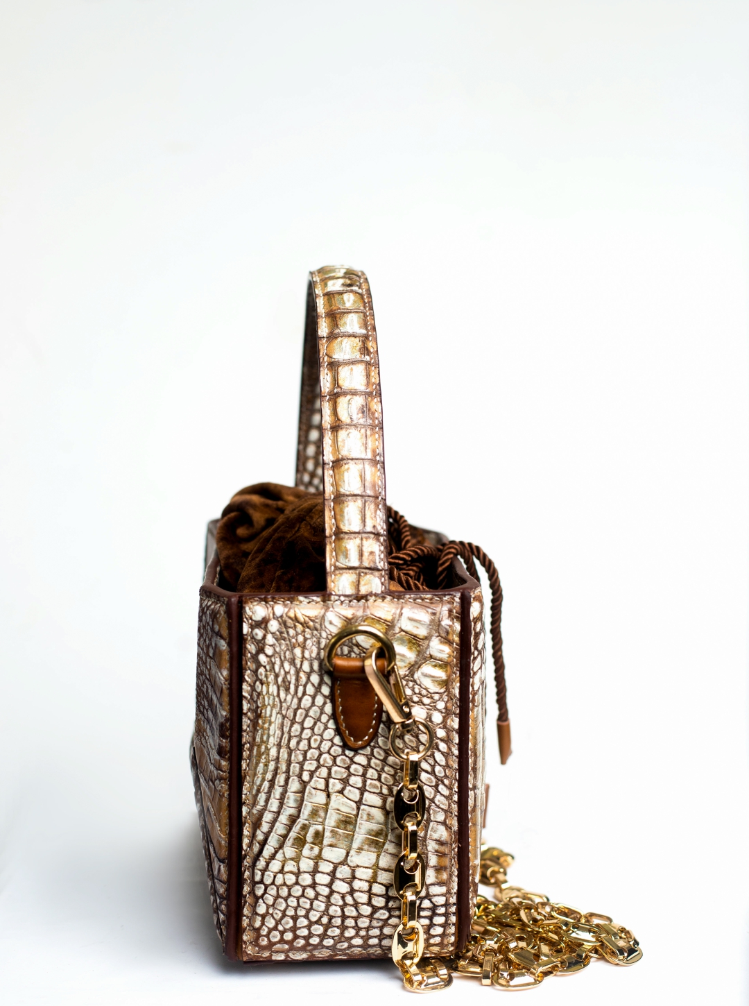 Lade Bucket Bag