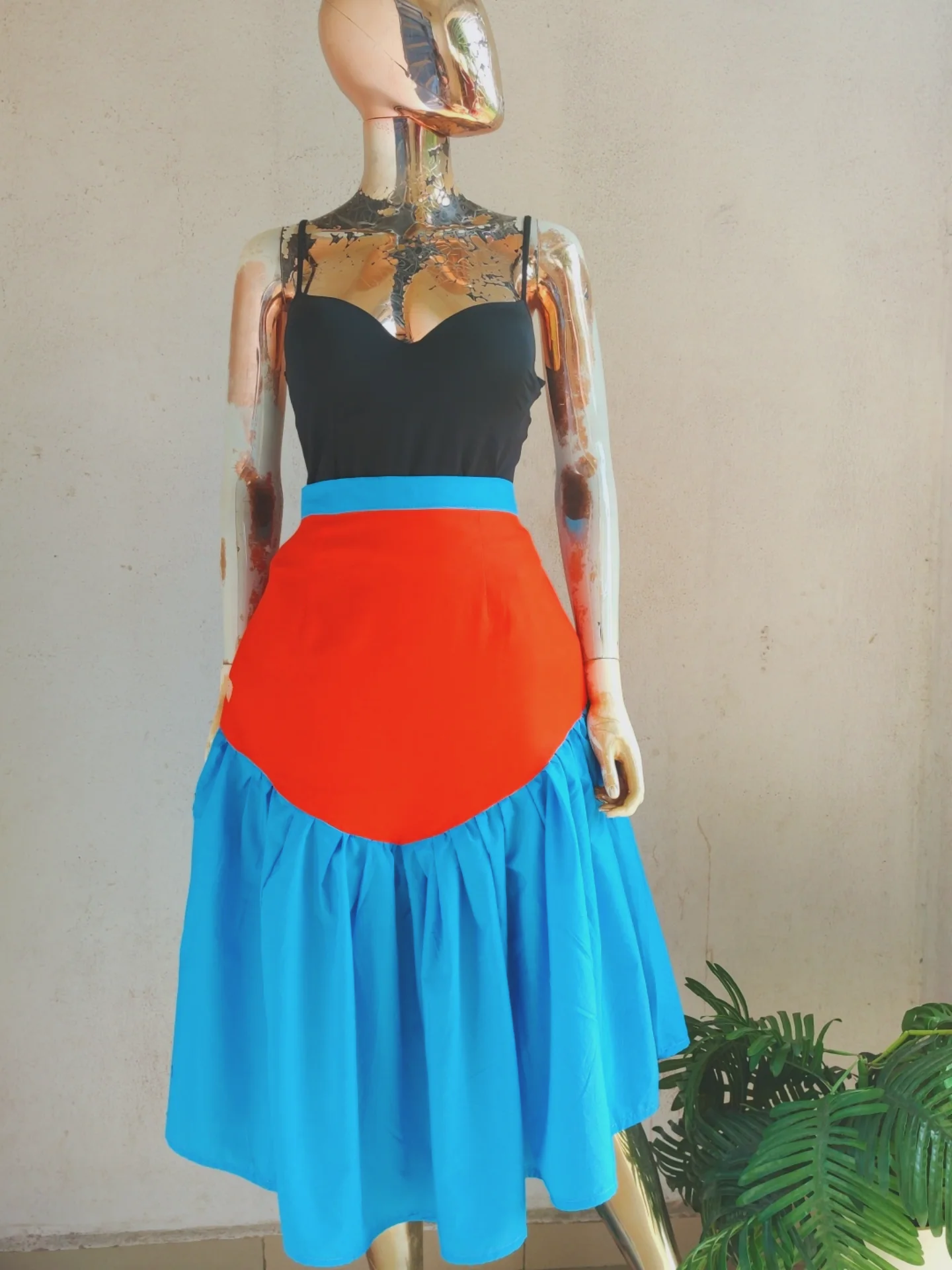SKIRT 0001
